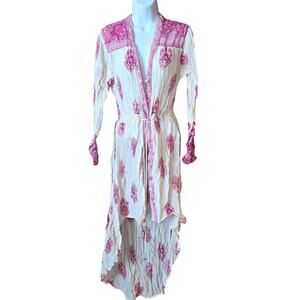 EUC‎ Billabong blush pink paisley asymmetrical duster, cinched waist sz Med